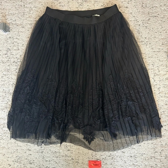 Ultra Pink NWT layered lace  skirt- very witchy lol. Size XL - Picture 6 of 11